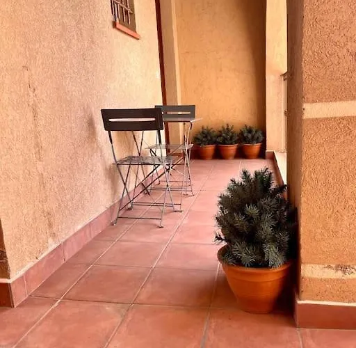 Joli Confort Proche Toutes Commodites Dans Calme Appartement *