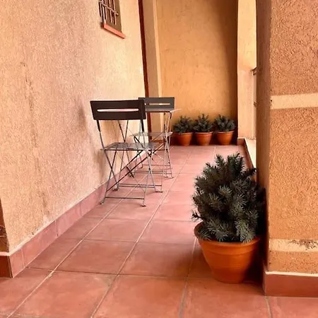 Joli Confort Proche Toutes Commodites Dans Calme 아파트 *