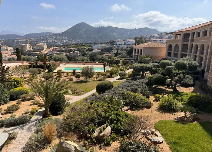 Joli Confort Proche Toutes Commodites Dans Calme Apartament LʼÎle-Rousse