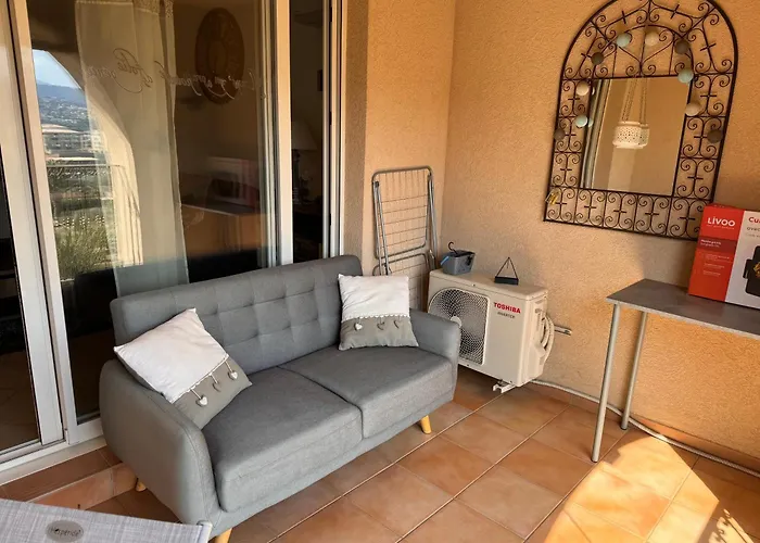 Joli Confort Proche Toutes Commodites Dans Calme